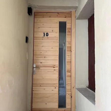 Appartement 2 Personnes 10 *
